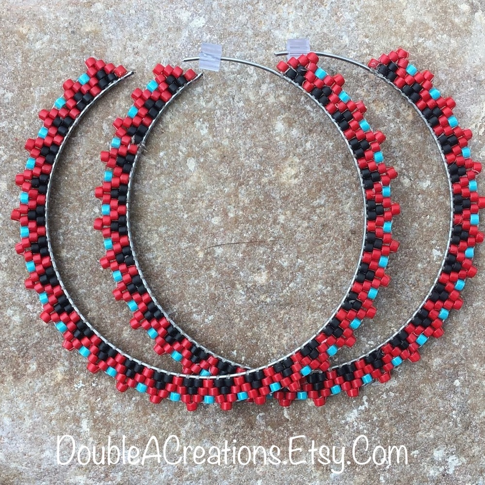 ⚜️ Red and Turquoise Beaded Hoops